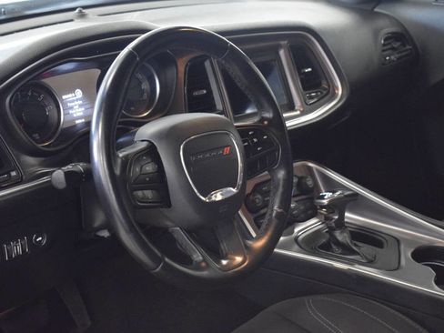 Used 2021 Dodge Challenger SXT image 17