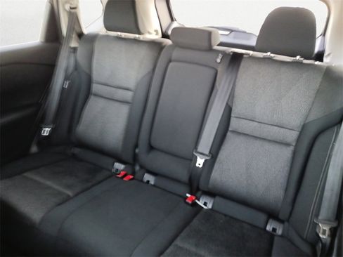 Used 2024 Nissan Rogue SV image 9