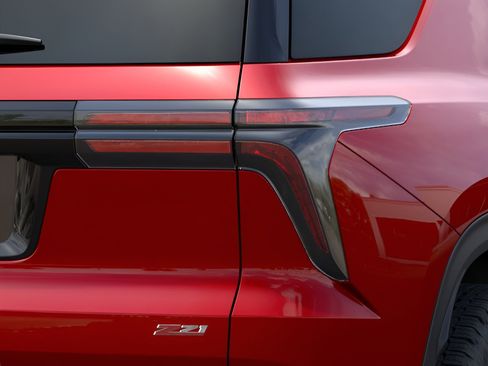 Used 2026 Chevrolet Traverse Z71 AWD/4WD image 11