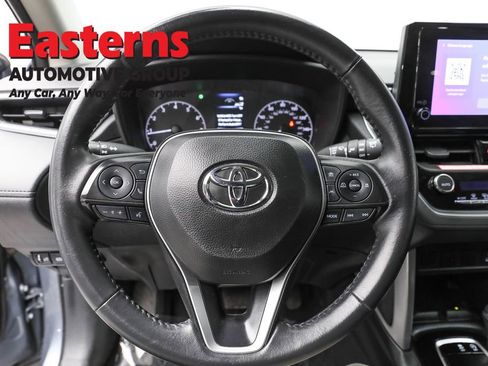 Used 2024 Toyota Corolla Cross LE image 10