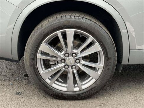 Used 2023 Cadillac XT6 Premium Luxury AWD/4WD image 8