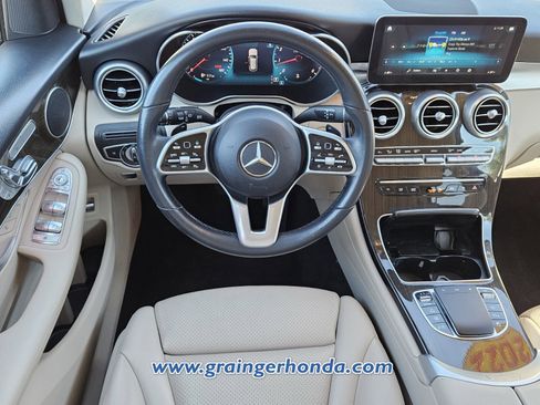 Used 2022 Mercedes-Benz GLC 300 w/ Premium Package Lite image 12