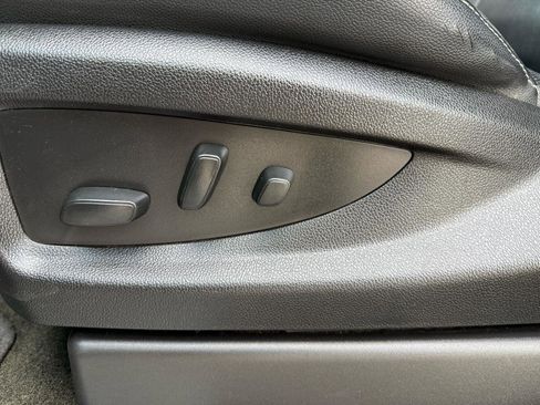 Used 2018 Chevrolet Suburban Premier image 14