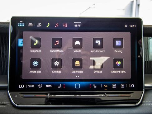 New 2026 Volkswagen Tiguan SE image 4