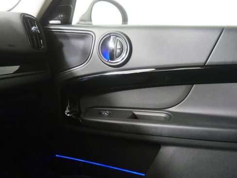 Used 2019 MINI Cooper Countryman S w/ Premium Package image 27