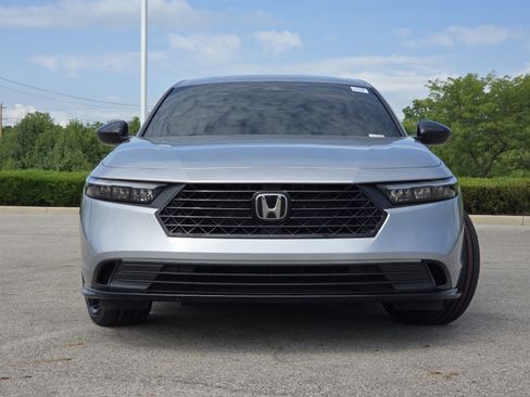 Used 2025 Honda Accord Sport image 13