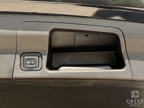 Used 2022 GMC Acadia Denali w/ Denali Technology Package FWD image 27