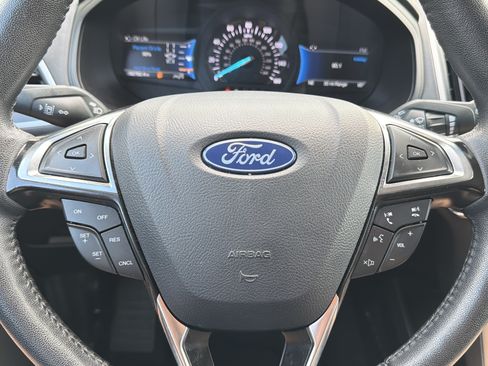 Used 2024 Ford Edge SEL AWD/4WD image 10