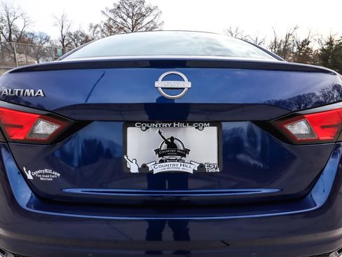 Used 2024 Nissan Altima 2.5 S image 36