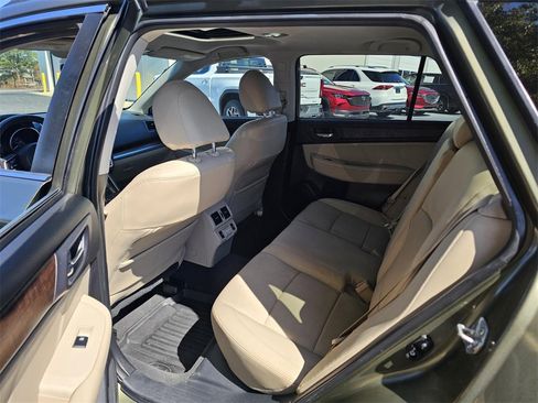 Used 2018 Subaru Outback 3.6R Limited image 24