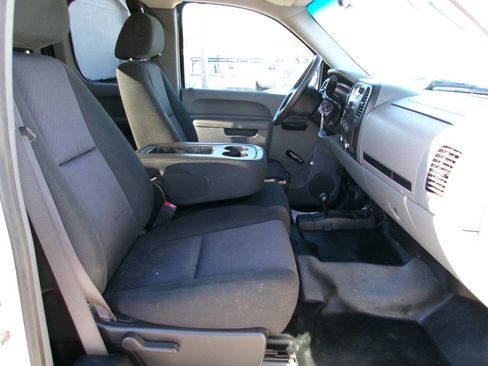 Used 2012 Chevrolet Silverado 2500 W/T image 12