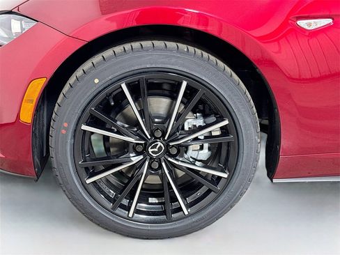 New 2025 MAZDA MX-5 Miata RF Grand Touring image 17