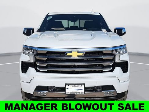 New 2026 Chevrolet Silverado 1500 High Country AWD/4WD image 8