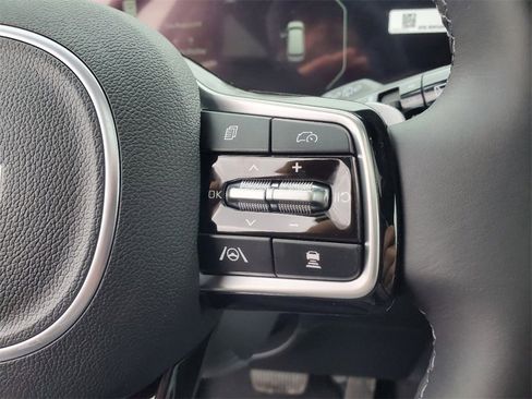 New 2025 Kia Carnival SX Prestige image 13