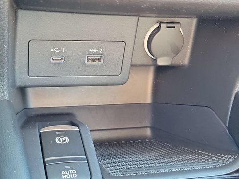 Used 2024 Nissan Kicks SV FWD image 22