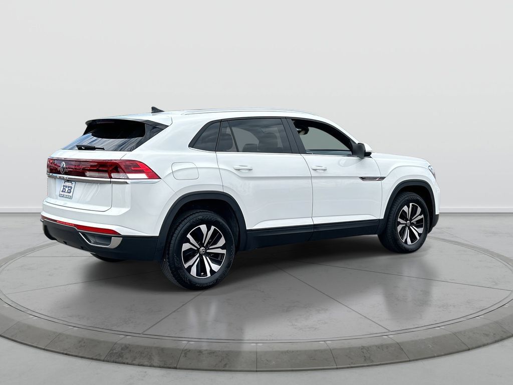 Used 2024 Volkswagen Atlas Cross Sport SE FWD image 8