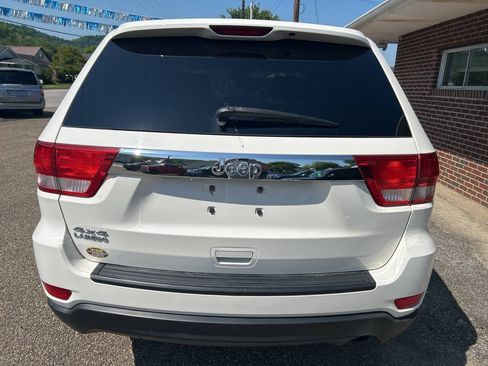Used 2012 Jeep Grand Cherokee Laredo AWD/4WD image 5