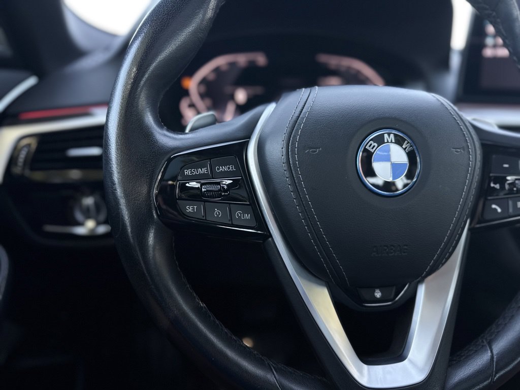 Used 2023 BMW 530e xDrive AWD/4WD image 16