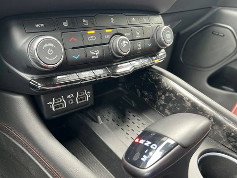 Used 2025 Dodge Durango R/T AWD/4WD image 26
