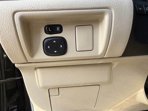 Used 2013 Lexus ES 350 w/ Premium Pkg FWD image 15