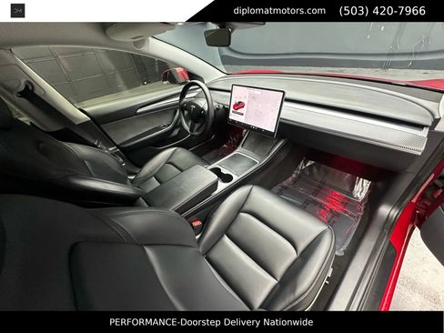 Used 2021 Tesla Model 3 Performance image 18