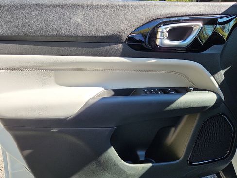 New 2026 Jeep Compass Limited image 8