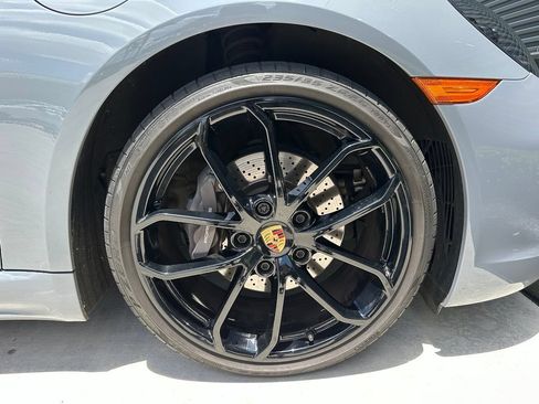 Certified 2024 Porsche 718 Cayman RWD image 15