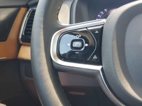 Certified 2024 Volvo XC90 B5 Plus w/ Protection Package Premier AWD/4WD image 19