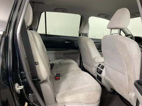 Used 2016 Honda Pilot LX image 33