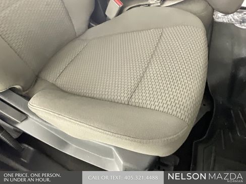 Used 2017 Ford F250 XLT w/ FX4 Off-Road Package image 27