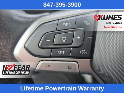 Used 2024 Volkswagen Jetta SE image 29