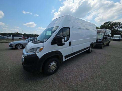 Used 2023 RAM ProMaster 3500 w/ Lane Management Group FWD image 2