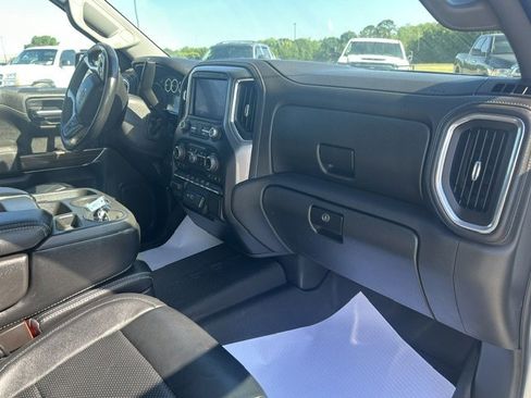 Used 2021 Chevrolet Silverado 1500 LT AWD/4WD image 12