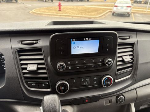 Used 2020 Ford Transit 250 Medium Roof image 9