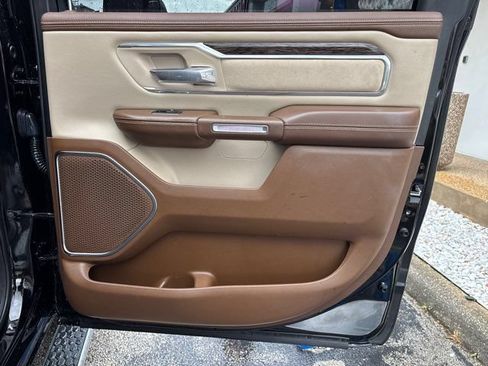 Used 2019 RAM 1500 Laramie AWD/4WD image 63