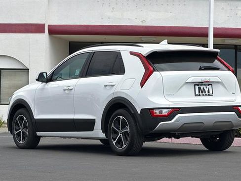 New 2026 Kia Niro EX FWD image 6