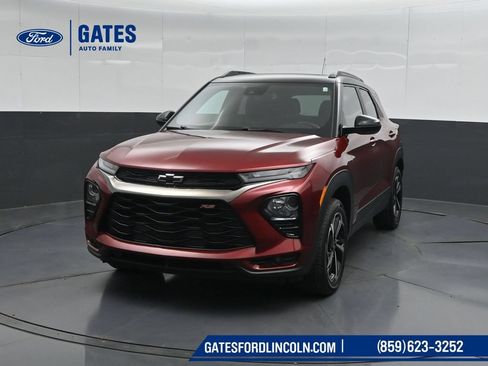 Used 2023 Chevrolet TrailBlazer RS w/ Sun and Liftgate Package AWD/4WD image 5
