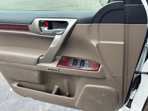Used 2018 Lexus GX 460 Premium AWD/4WD image 24