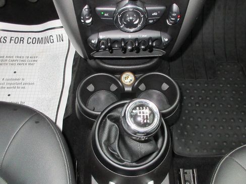 Used 2014 MINI Cooper Countryman w/ Cold Weather Package image 39