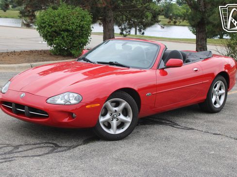 Used 2000 Jaguar XK8 Convertible RWD image 19