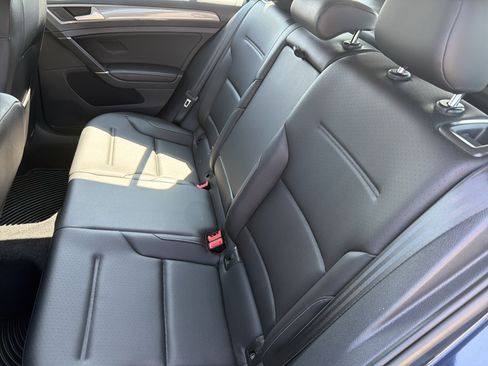 Used 2017 Volkswagen Golf Alltrack AWD/4WD image 13