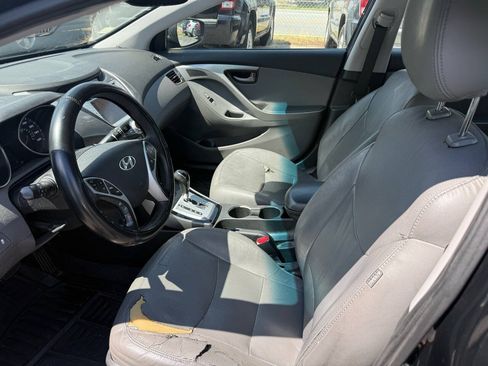 Used 2012 Hyundai Elantra Limited w/ Technology Pkg 5 FWD image 11