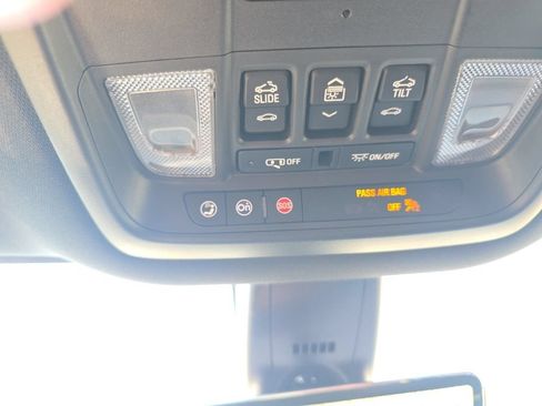 Used 2024 Buick Enclave Avenir w/ Avenir Technology Package FWD image 32