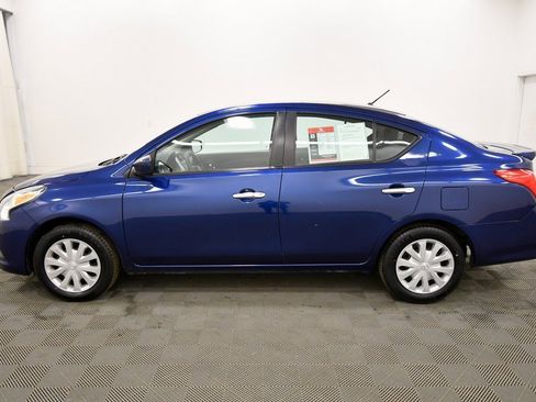 Used 2018 Nissan Versa SV image 4