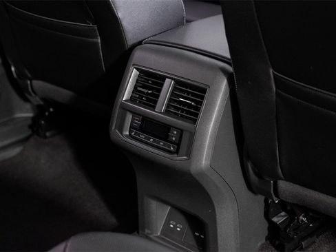 Used 2021 Volkswagen Atlas SEL Premium image 40