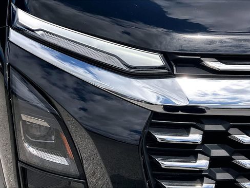 Used 2026 Chevrolet Equinox LT FWD image 26