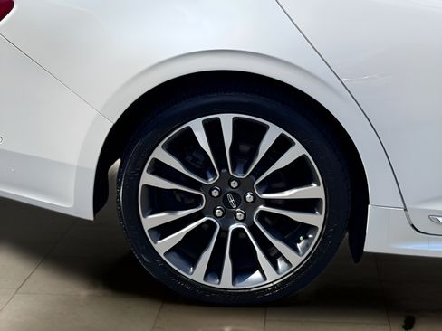 Used 2019 Lincoln Continental Reserve FWD image 44