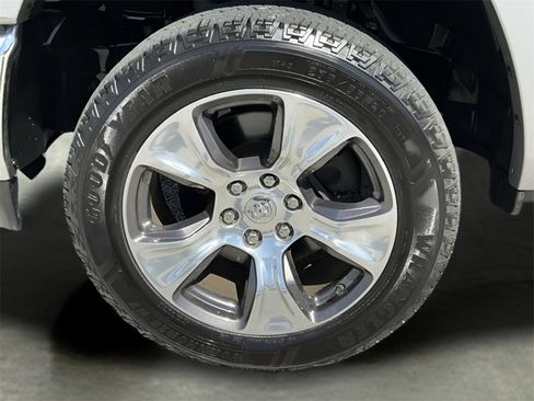 Used 2019 RAM 1500 Laramie image 23