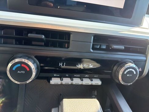 Used 2024 Toyota Tacoma TRD Off-Road image 16