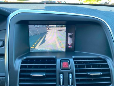 Used 2014 Volvo XC60 T6 AWD/4WD image 16